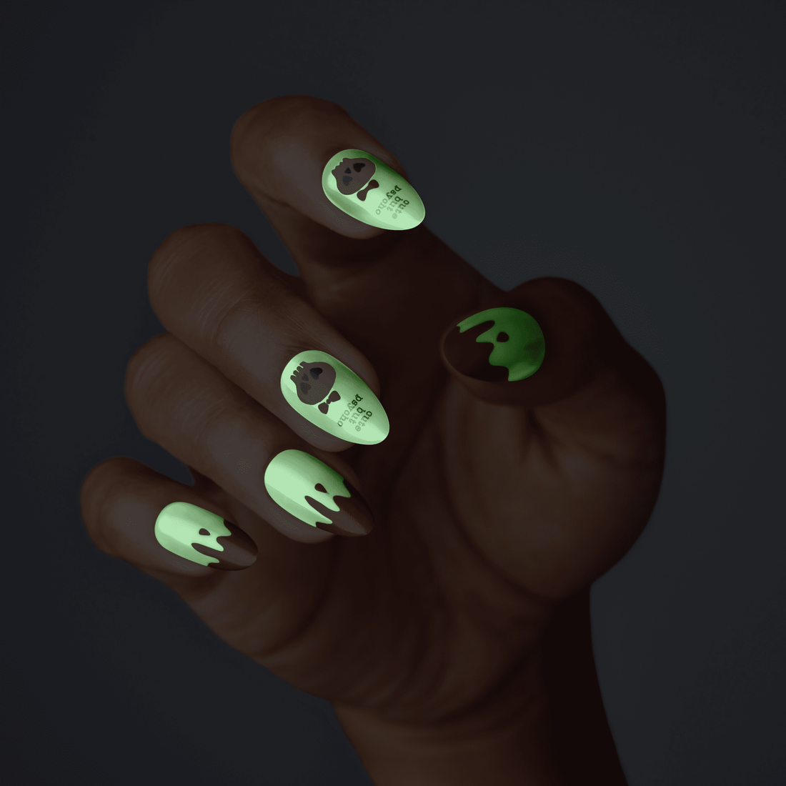 KISS Voguish Fantasy Glow-In-The-Dark Halloween Press On Glue Nails - Sunday Candy